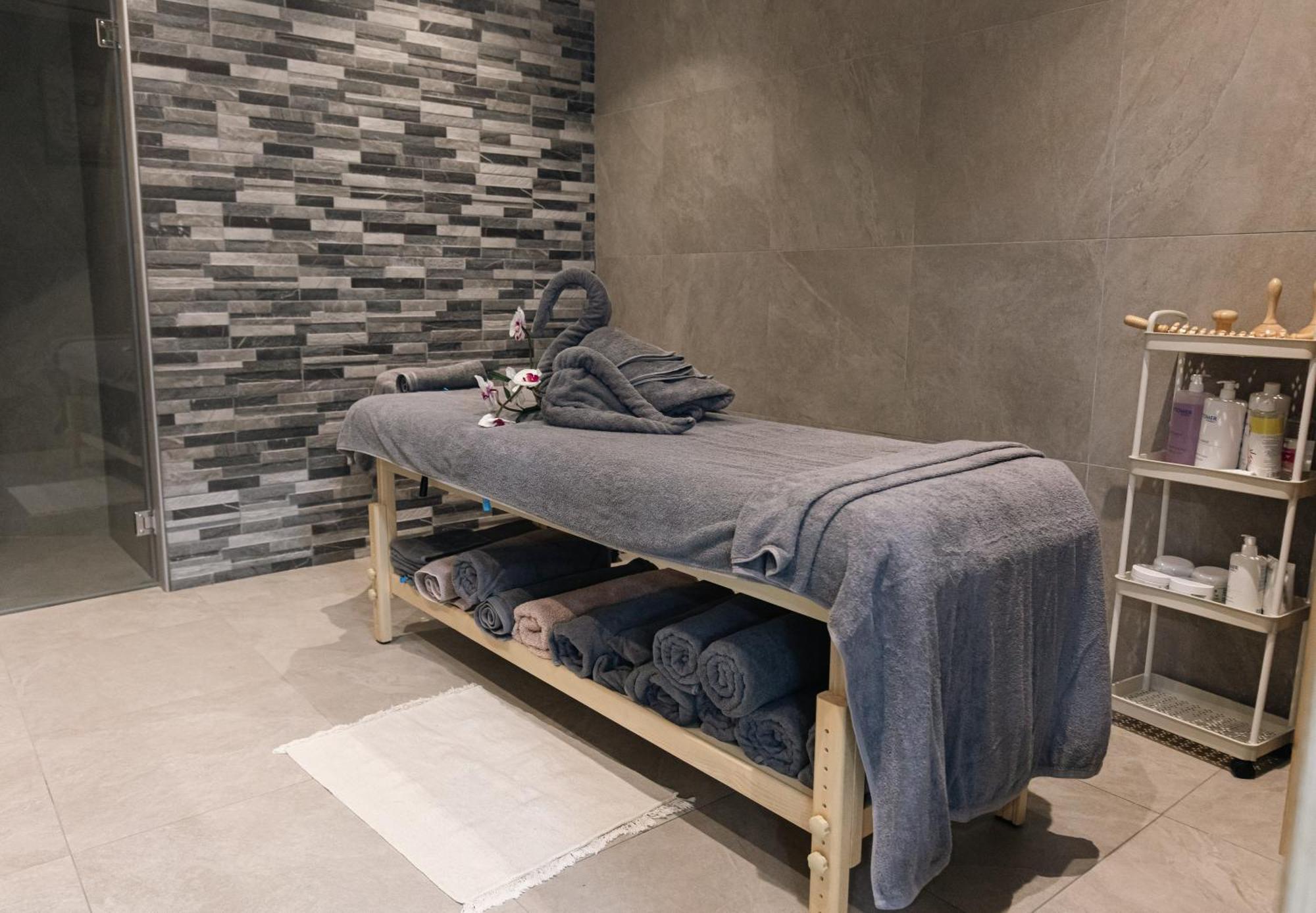 Lägenhet Caramela Luxury Apts *